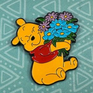 Winnie The Pooh Holding Flower Bouquet Pin Badge Brooch Cartoon Bear Collectible